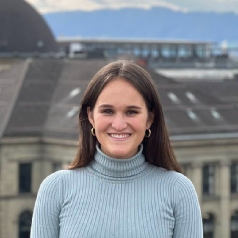 evelyne.jpeg